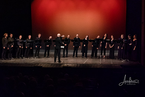 Les Éléments, théâtre Olympe de Gouges, Montauban. Photographie © Auxie Boivin. 