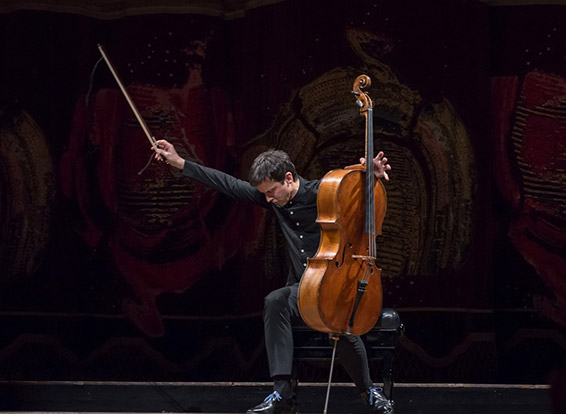 Jean-Guihen Queyras. Photographie © D.R.