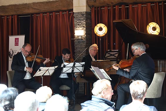 Jan Talich, Roman Patocka, Jean-Claude Vanden Heyden, Radin sedmidulsky. Musicales Loire & Sens, 15 septembre 2024. Photographie © musicologie.org. 