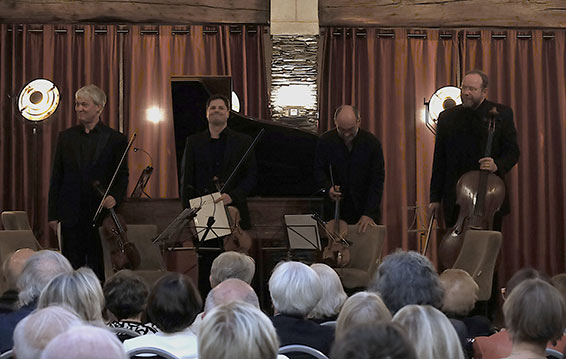 Le quatuor Talich, Musicales Loire & Sens, 13 septembre 2024 : Radin Sedmidulsky, Roman Patocka, Jan Talich, Petr Prause. Photographie © musicologie.org.