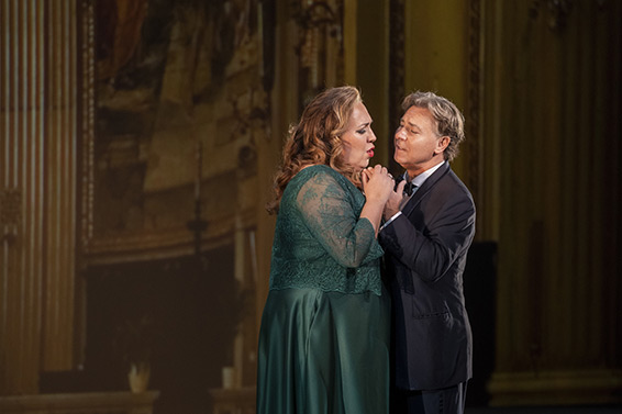 Maria José Siri (Tosca) et Roberto Alagna (Mario Cavaradossi). Photographie © OMC Marco Borrelli.