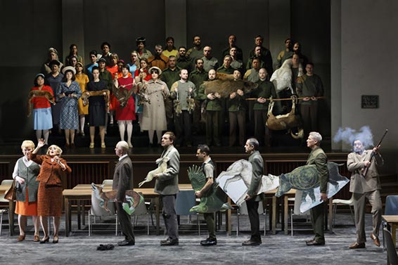 Der Freischutz à l'Opéra d'Anvers, Karl-Heinz Brandt (Ottokar), Raimund Nolte (Kuno), Louise Kemény (Agathe), Rosemary Hardy (Ännchen), Thomas Jesatko (Kaspar), Ilker Arcayürek (Max), Peter Knaack (Der grosse Jäger vom Schwarzwald), Raphael Clamer (Kilian).Photographie © Annemie Augustijns.