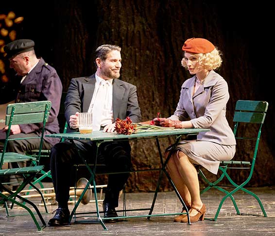 Clemens Unterreiner (Albert) et Kate Lindsey (Charlotte). Photographie © Wiener Staatsoper - Michael Pöhn.