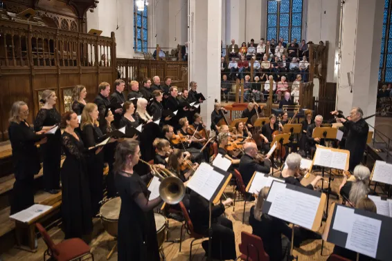 Bachfest Leipzig, 16 juin 2026, Thomaskirche, The Constellation Choir & Orchestra, sous la direction de John Eliot Gardiner, Photographie © Bachfest Leipzig / Gert Mothes.